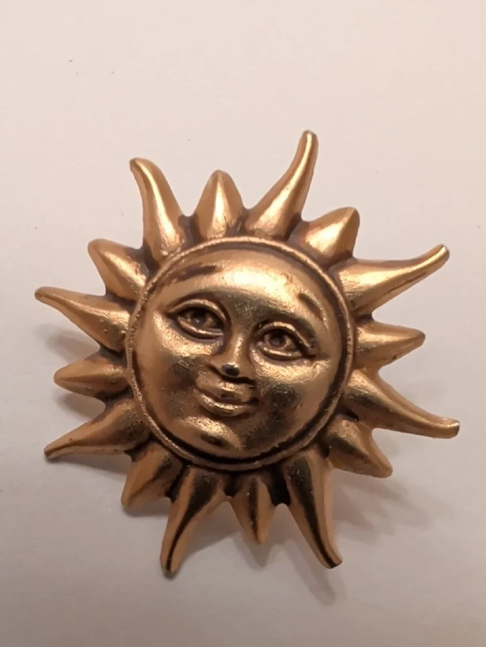 Gold Tone Sun Face Pin Brooch - Unbranded